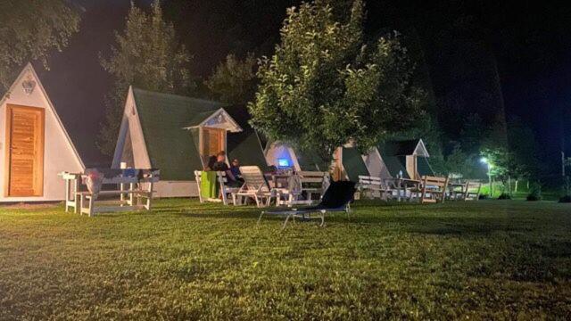 Una Kamp Hotel Bosanska Krupa Exterior photo